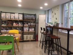 -佳雯宠物医院(四明中路分院)