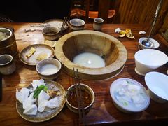 -滇香肴·云南菜蒸汽石锅鱼(云南北路店)