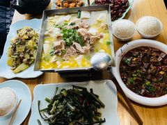 -自贡盐帮菜·玩辣餐厅(樱花园西街店)