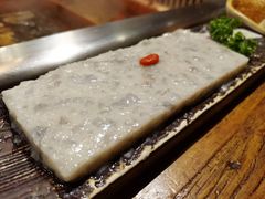 -老牌坊云南鱼豆花火锅(爱建店)