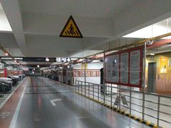 -浦东机场p4停车场