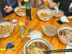 -李易面馆(树木岭店)