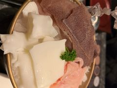-牛YO寿喜烧·铁板烧和牛火锅自助(市府恒隆店)