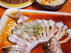 -莲餐厅·湖北菜·潜江小龙虾店(愚园路店)