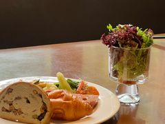 -杭州西湖湖滨银泰亚朵酒店