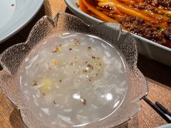 -蜜桃餐厅·伴山(湖滨商业街店)