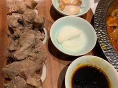 手抓羊肉-丝路金桃·新疆菜(徐汇店)