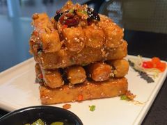 -铜锣湾·有麝自然香(渝北财富中心店)