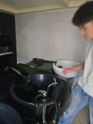 -蓝调造型·烫发·染发