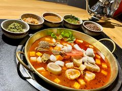 -顶顶汤火牛排火锅·经典铜锅涮肉