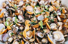 Mint Yellow Sand Clams