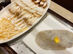 -皇城老妈·大连海鲜火锅(港湾店)