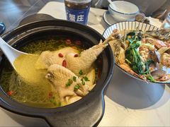 -丫丫蟹庄·苏式园林农家乐·阳澄湖大闸蟹(阳澄湖莲花岛店)