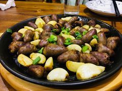 -老东镇啤酒屋海鲜加工·蒸汽海鲜·海鲜烧烤(台东店)