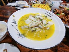 酸汤财鱼片-东锅锅·田园松滋鸡(万龙店)