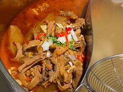 牛杂鸳鸯锅-左庭右院鲜牛肉火锅(浦江欢乐颂店)