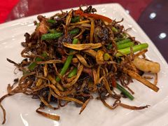 -侬佳蒸菜馆(听潮店)