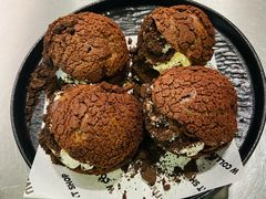 -W COLLECTIVE  DESSERT SHOP