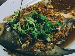 -东海岸人工湖美食村