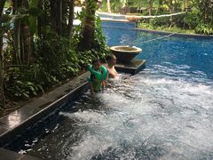 -三亚湾海居铂尔曼度假酒店