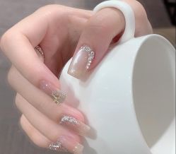 -猪猪女孩日式美睫美甲