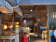 -帅巴人舅母子腊蹄民俗村