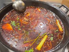 -鸿顺老铁锅美蛙鱼府(解放碑店)
