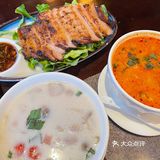 可以干饭又有歌听的地方我可以呆一整天[加油]