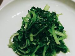 清炒鸡毛菜-屋里厢上海菜馆