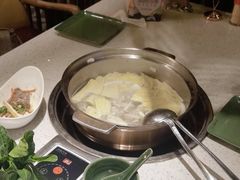 -润园四季椰子鸡火锅(海上世界店)