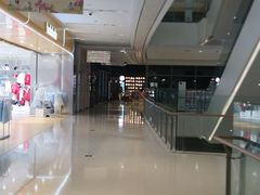-LuOne凯德晶萃广场(徐家汇路店)