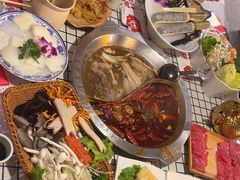 -山悦里 山野·鲜火锅(罗斯福广场店)