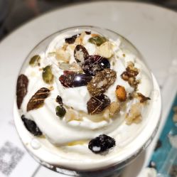 桃香乌龙鲜奶茶-桃桃屿·潮牌酷银(世纪荟店)