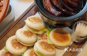 Mai Sauce Pork
