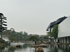 -罗红摄影艺术馆