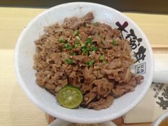 心意满满肥牛-熊吞·大碗丼烧肉饭(济宁万达广场店)