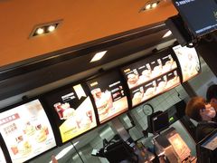 -麦当劳(高铁南站店)