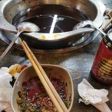 0元玩转这座城 朋友请客，说推荐这家的牛杂火锅