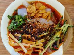 -顺溜·手工刀削面·黑金店(铜锣湾店)