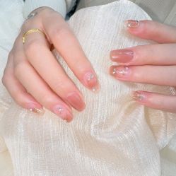 -七彩虹美甲美睫 半永久