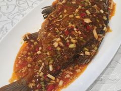 武昌鱼-亢龙太子酒轩(东湖店)