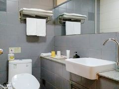 -飘HOME连锁酒店(北京将台地铁站798艺术区店)