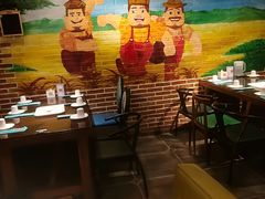 大堂-三个大叔烤羊肉串·炭炉砂锅菜(西三旗店)