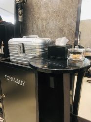 -TONI&GUY
