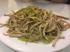 -清真磊磊烧烤老店(饮虎池街34号店)