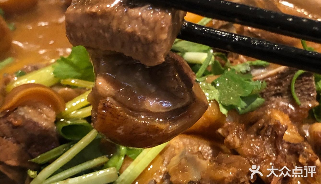 冬天必吃牛杂煲[吐]