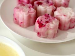 -乐禧母婴全自营月嫂(宝山店)