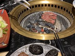 -山川小町·极番烧肉(新地假日广场店)