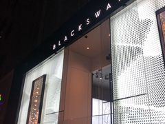 门面-BLACKSWAN黑天鹅(环球店)