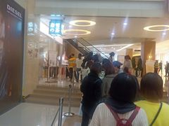 -奈雪的茶(亨特国际广场店)